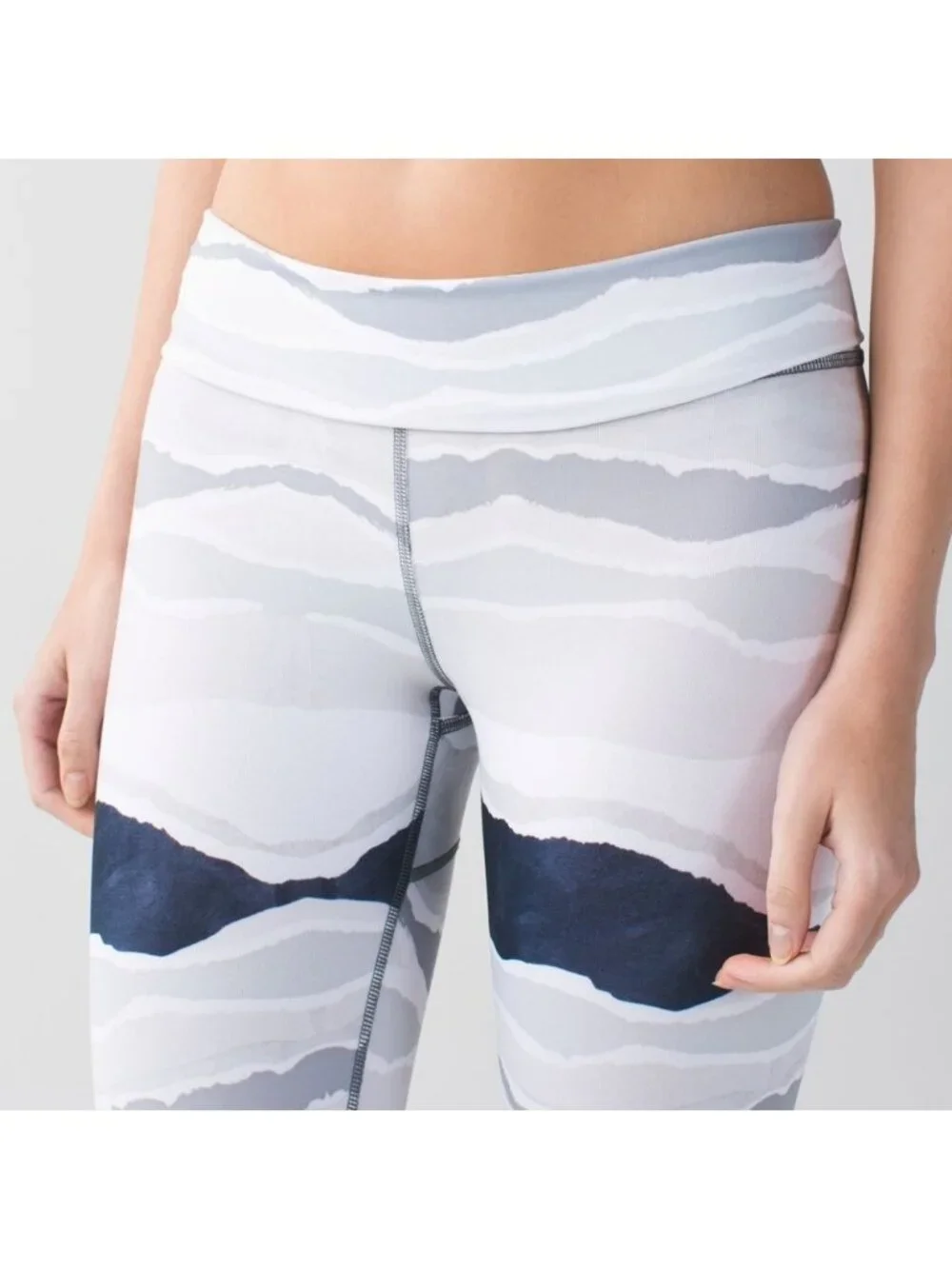 Lululemon True Self Crop Bleacher Stripe White Black